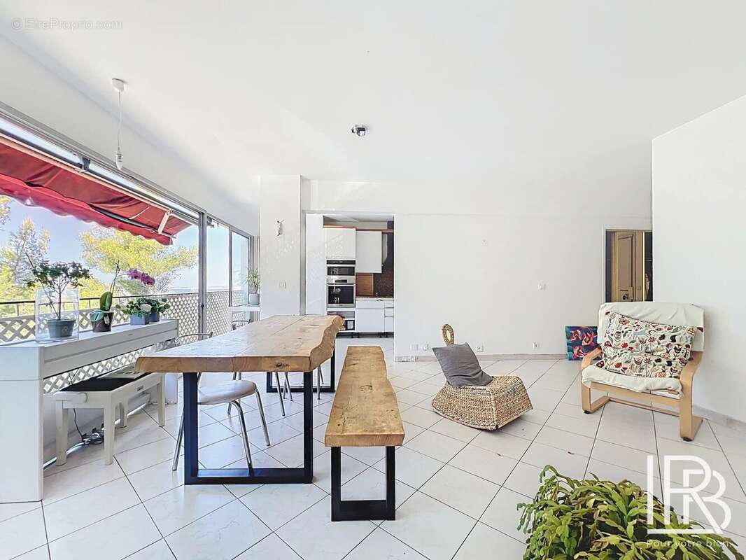 Appartement à MARSEILLE-9E