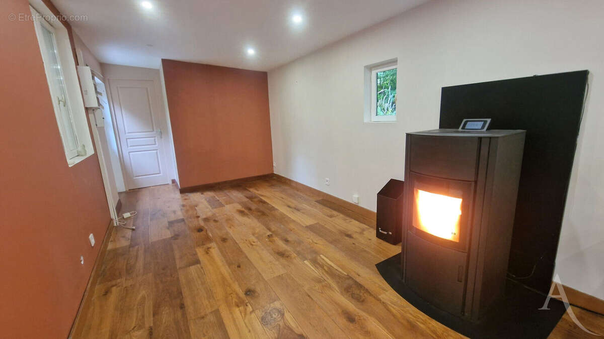 Maison à BREUIL-BOIS-ROBERT