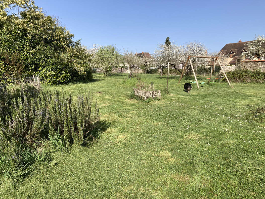 Maison à SAINT-MENOUX