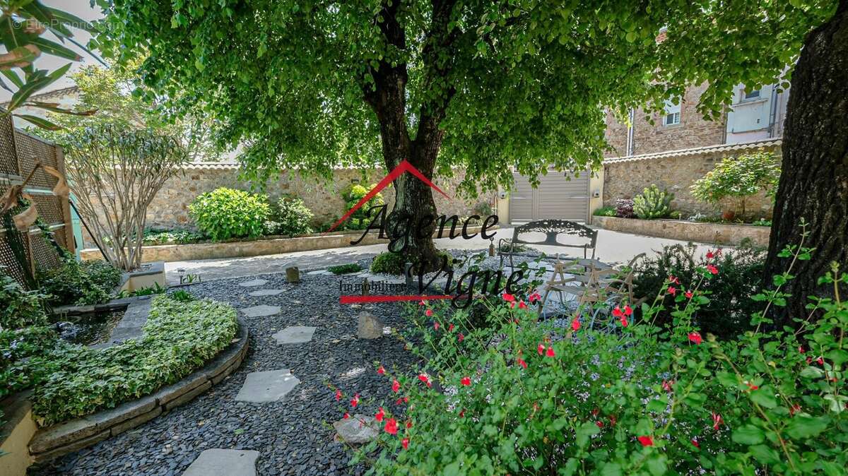 Maison à LE MARTINET