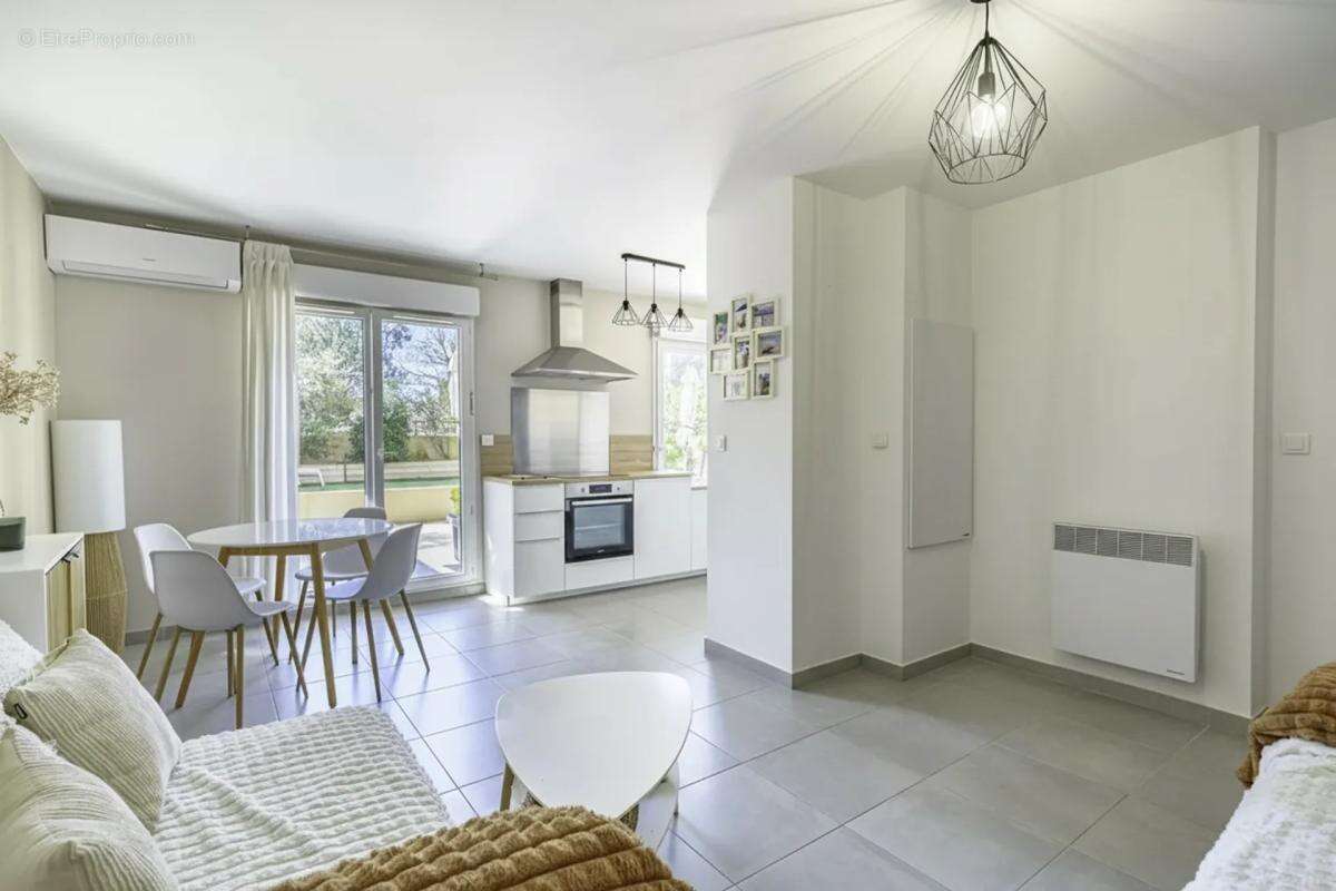 Appartement à MARSEILLE-10E