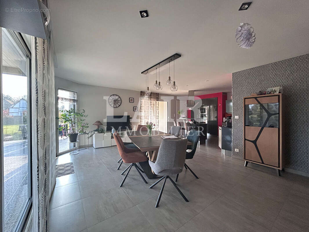 Maison à BELLOU-EN-HOULME