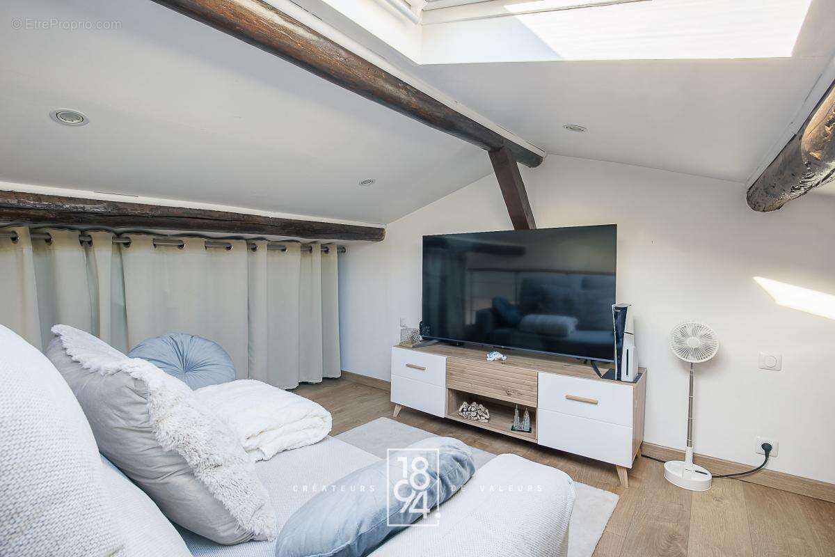 Appartement à MARSEILLE-16E