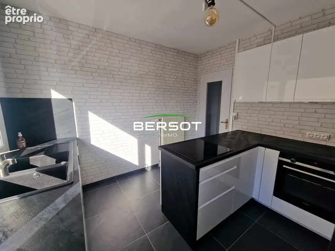 Appartement T4 à Besançon de 92 m² entièrement rénové - photo 11
