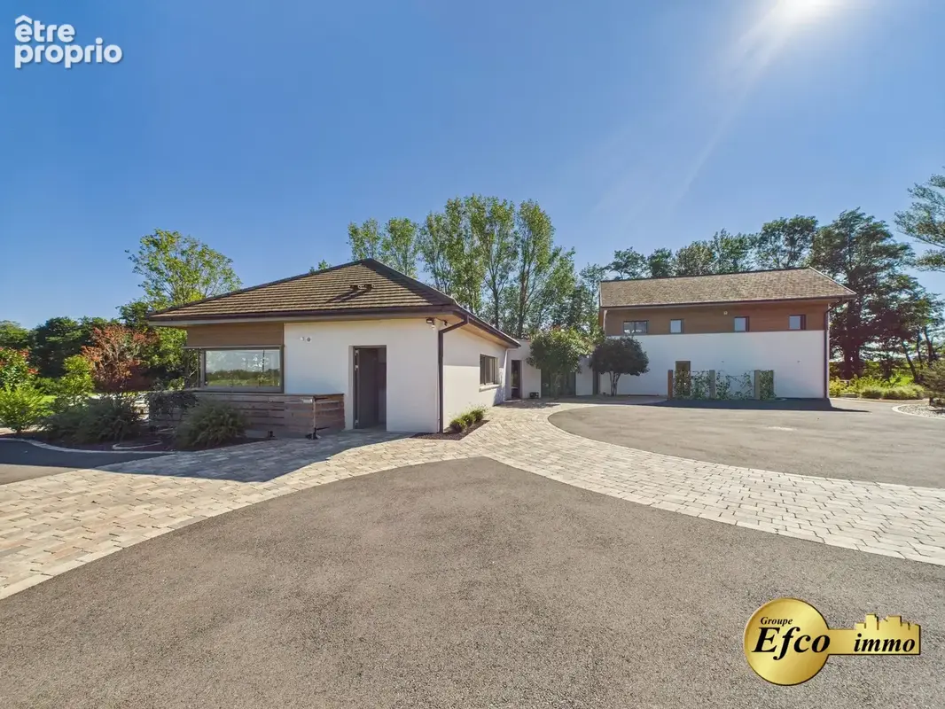 Maison 6 pièces 222 m² à vendre à Soultz-Haut-Rhin (68360) - photo 3