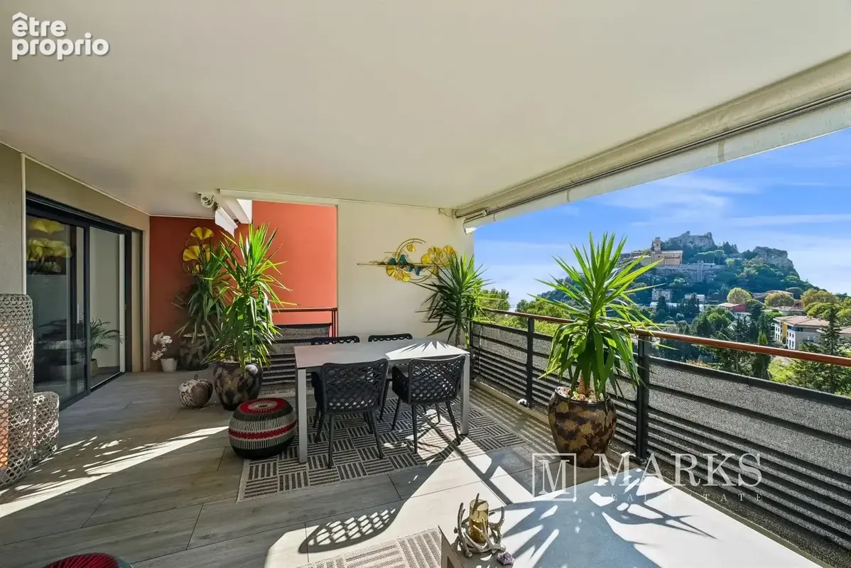 Appartement à EZE