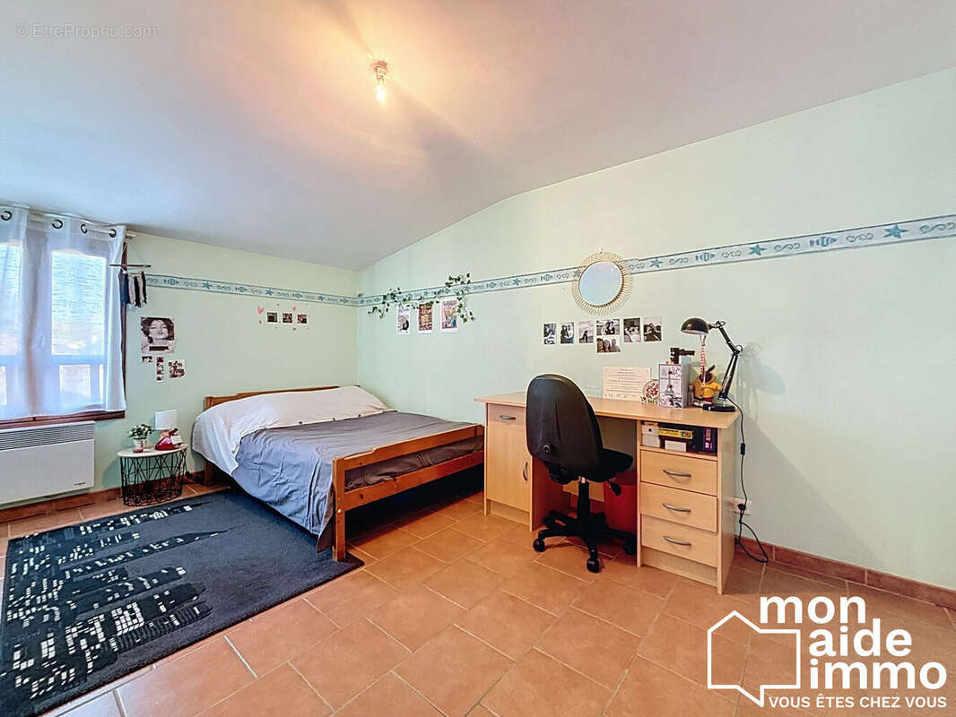 Appartement à CORGNAC-SUR-L'ISLE