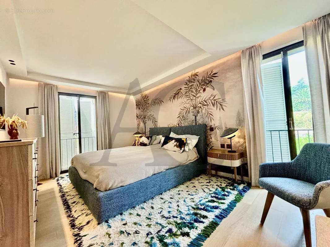 Appartement à VILLENEUVE-LOUBET