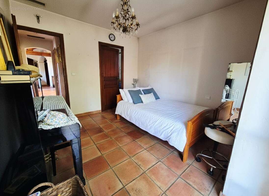 Maison à PLAN-DE-LA-TOUR