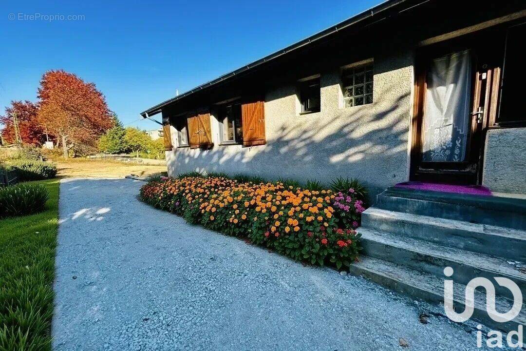 Photo 1 - Appartement à CHATEAU-BERNARD