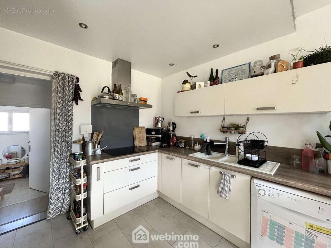 Maison à TREDREZ-LOCQUEMEAU