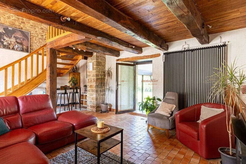 Maison à GRAND-CHAMP