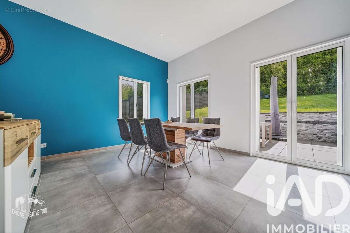 Photo 4 - Maison à CHATEL-SAINT-GERMAIN