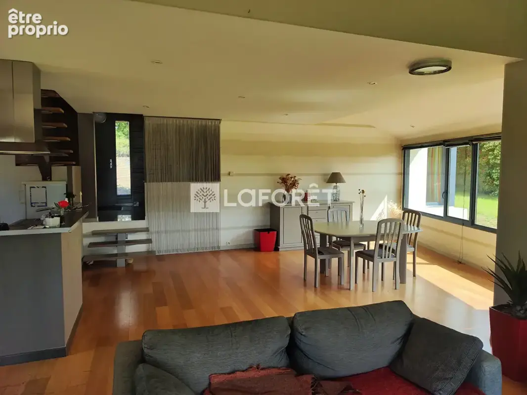 Maison d'architecte de 150 m² sur plus de 4 500 m² de terrain  À moins de 15 min au sud de Guingamp - photo 2
