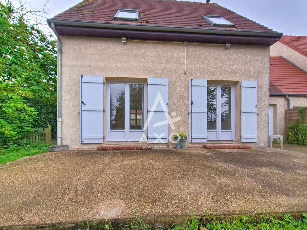 Maison à AMBLAINVILLE