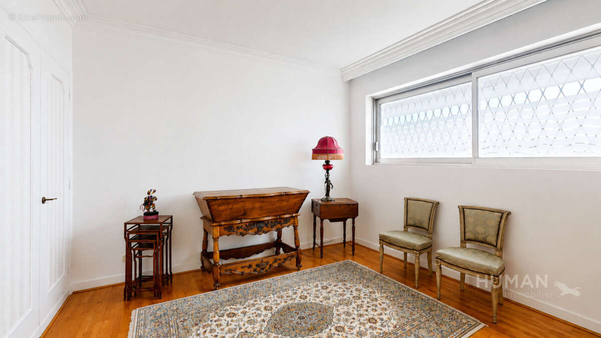 Appartement à VILLENEUVE-LOUBET