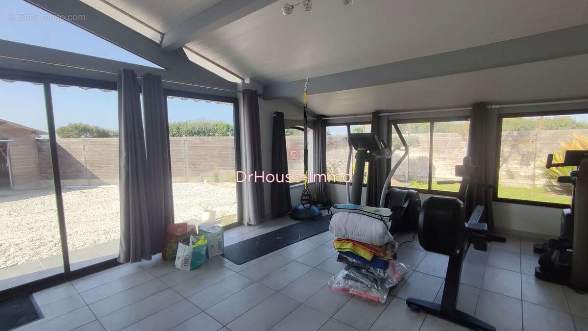 Maison à SAINT-EMILION