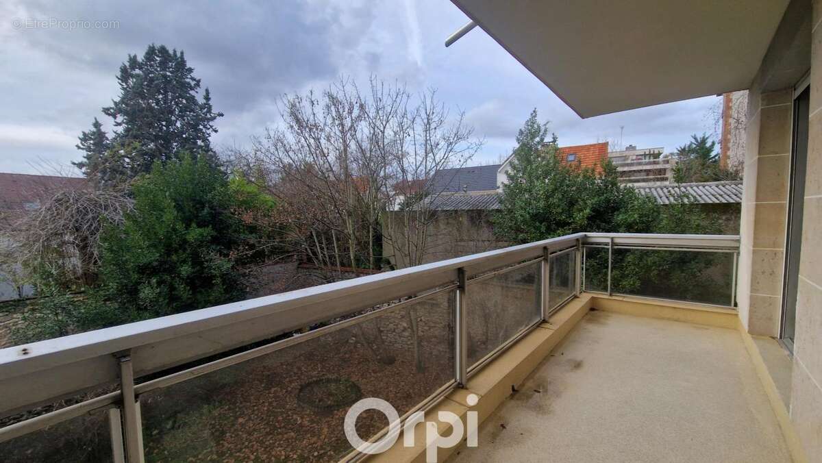 Appartement à LE PERREUX-SUR-MARNE