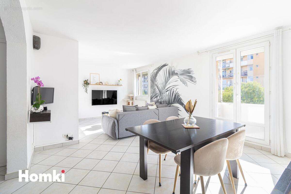 Appartement à MARSEILLE-10E