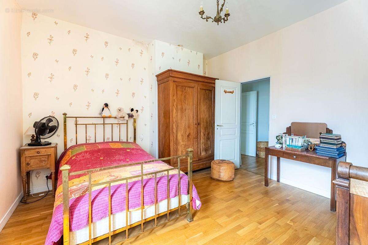 Maison Charentaise de 271 m2 avec 3581m2 de terrain - photo 12