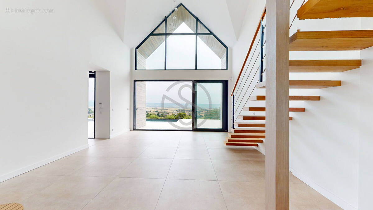 Maison à LA COTE-SAINT-ANDRE