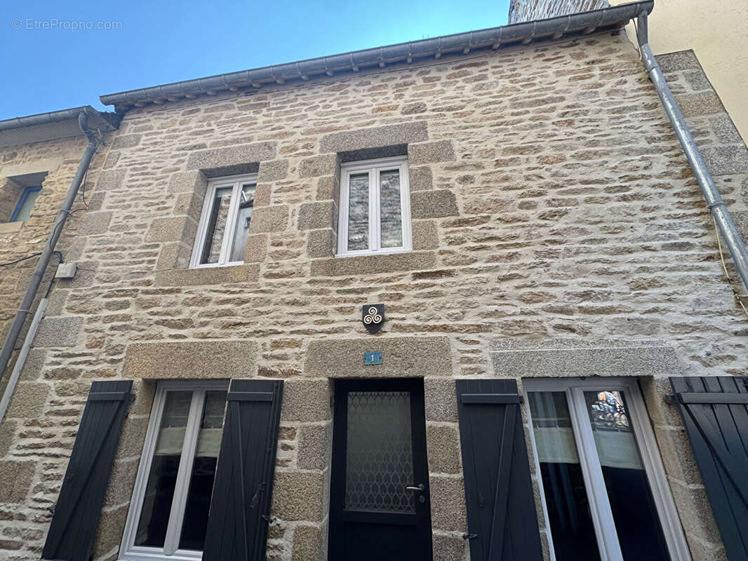 Maison à PONT-AVEN
