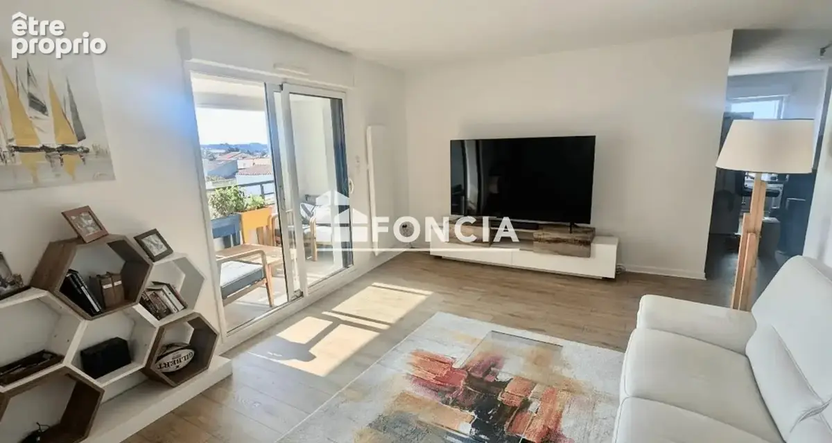 Appartement 80 m2 type 3 duplex stationnements - photo 3