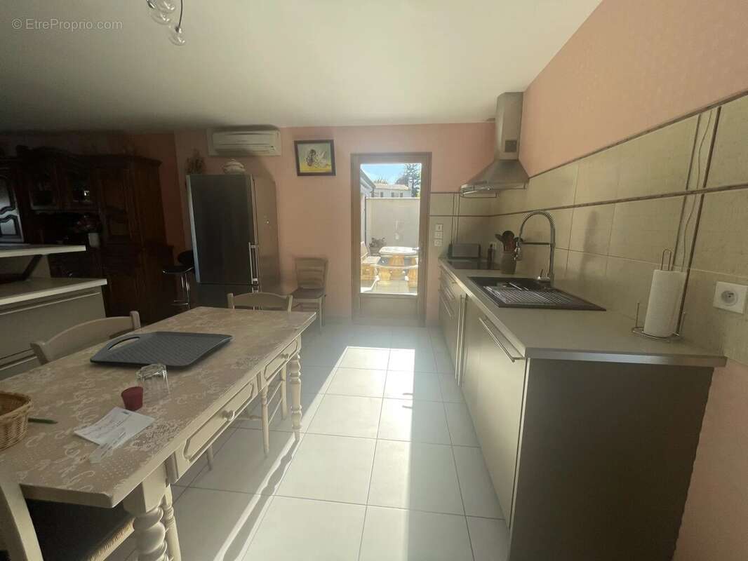 Maison à MONTREUIL-BELLAY