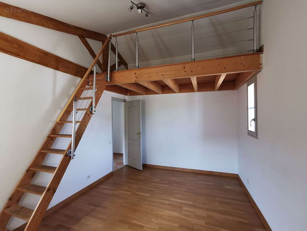Appartement intra muros T4  Climatisations staionnement - photo 3
