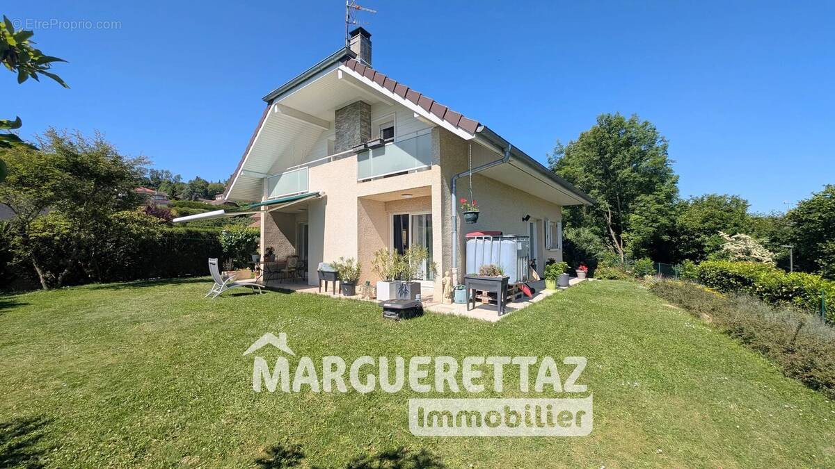 Maison à VETRAZ-MONTHOUX