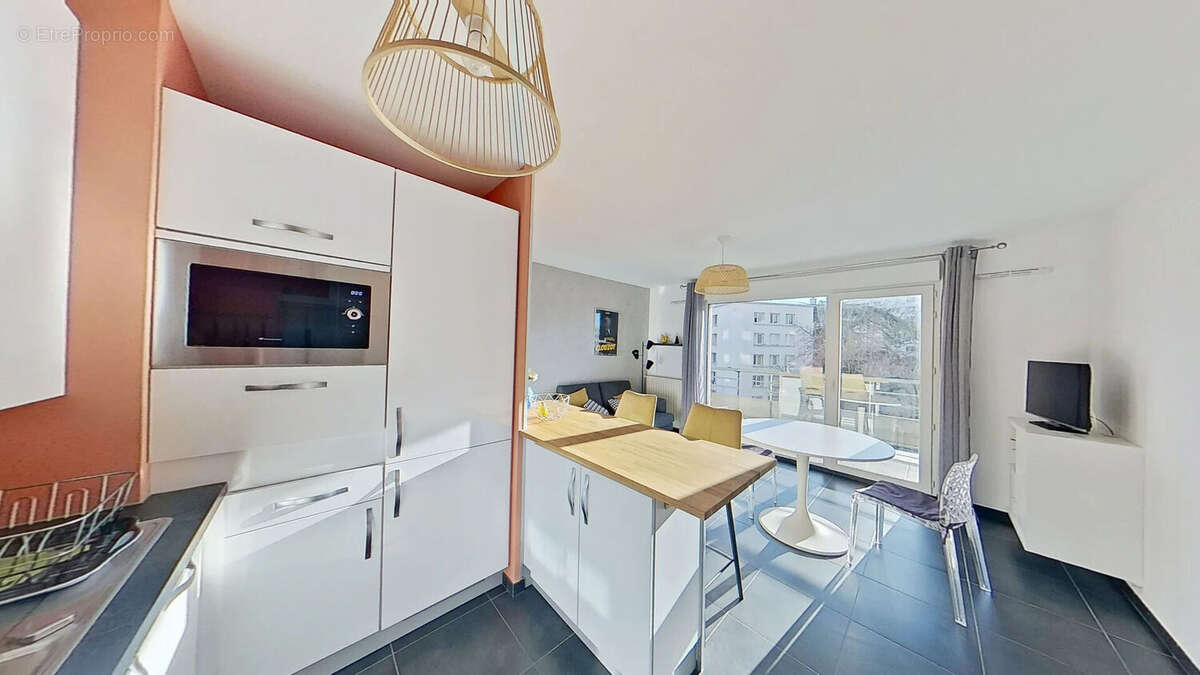 Appartement à LYON-8E