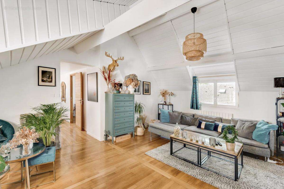 Appartement à SAINT-MAUR-DES-FOSSES