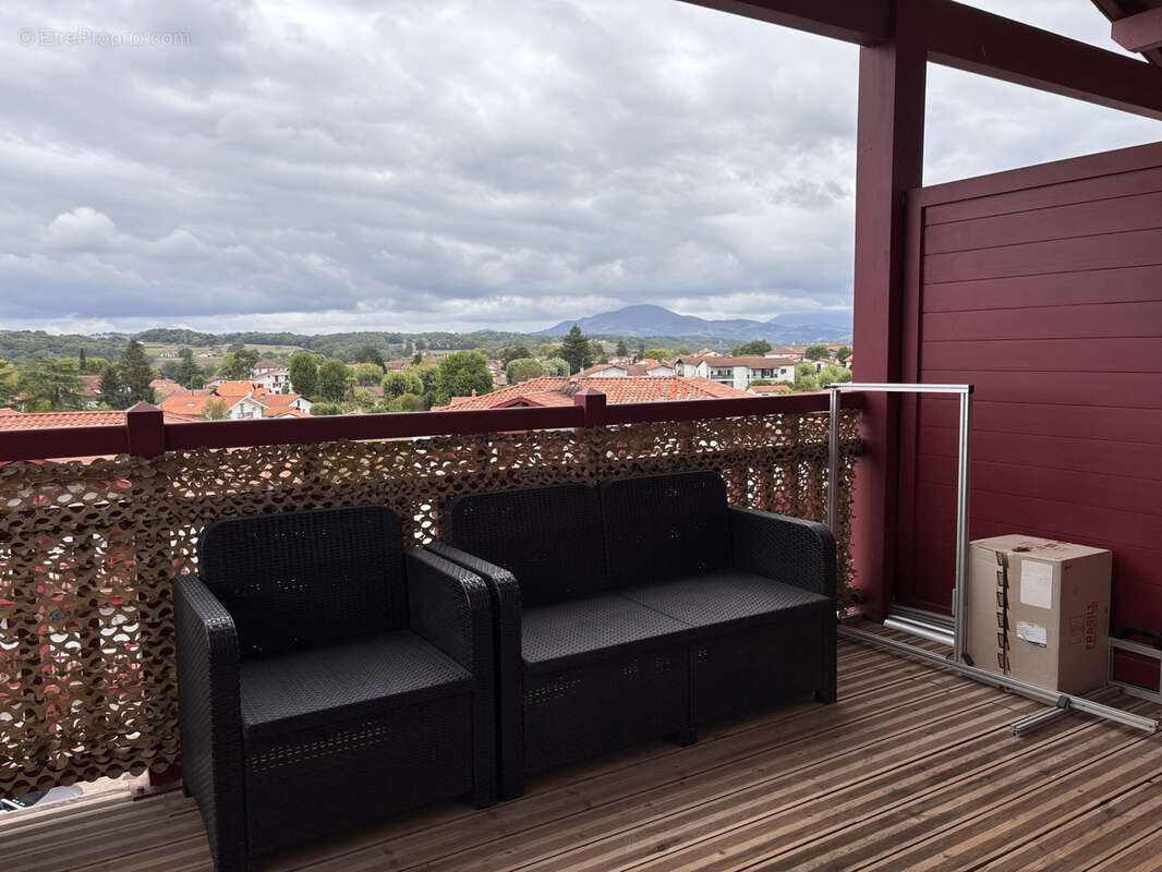 Appartement à USTARITZ