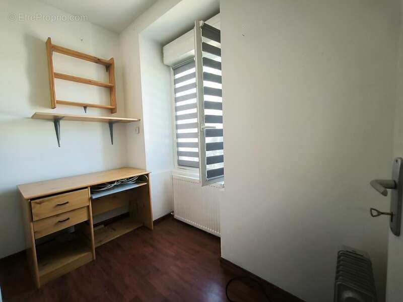 Maison de village 130m² et 62m² de potentiel -3 chambres-Bureau-caves - photo 7
