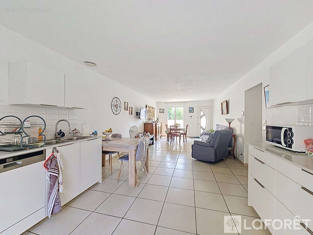 Maison Beziers 4 pièce(s) 82 m2 - photo 8