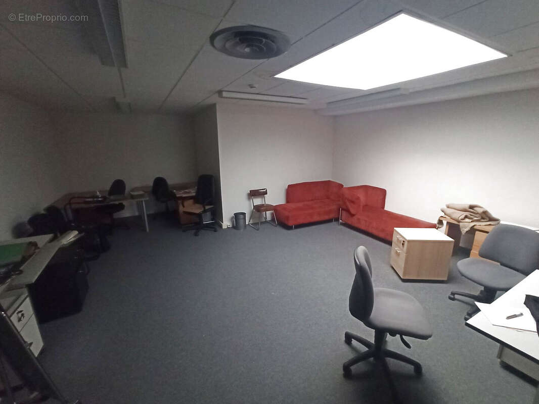 Commerce à SAINT-JUNIEN