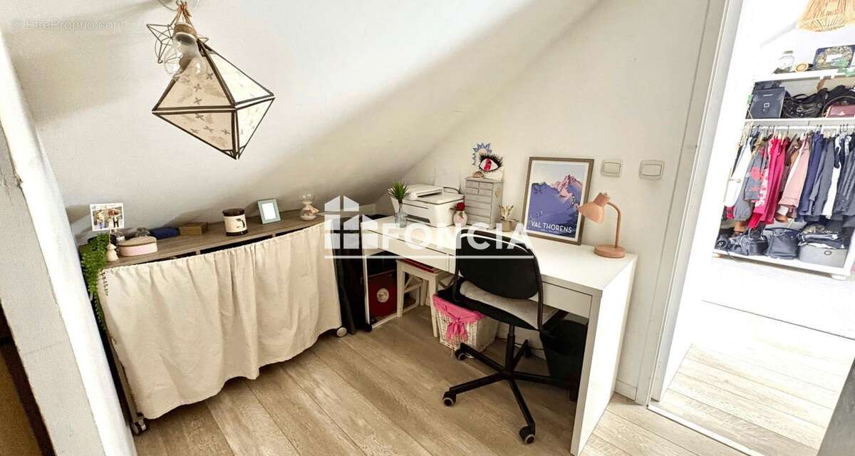 Maison à L'HAY-LES-ROSES