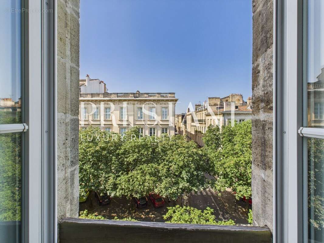 Appartement à BORDEAUX