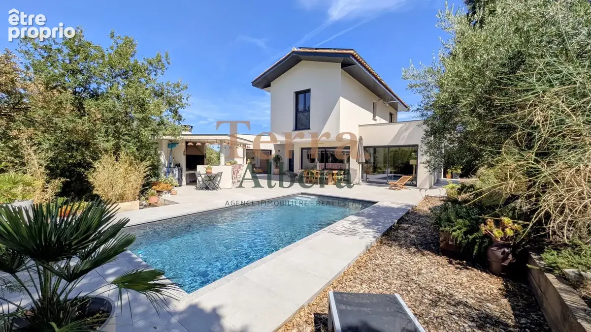 Villa contemporaine récente avec piscine, grand terrain, au calme et sans vis à vis - photo 3