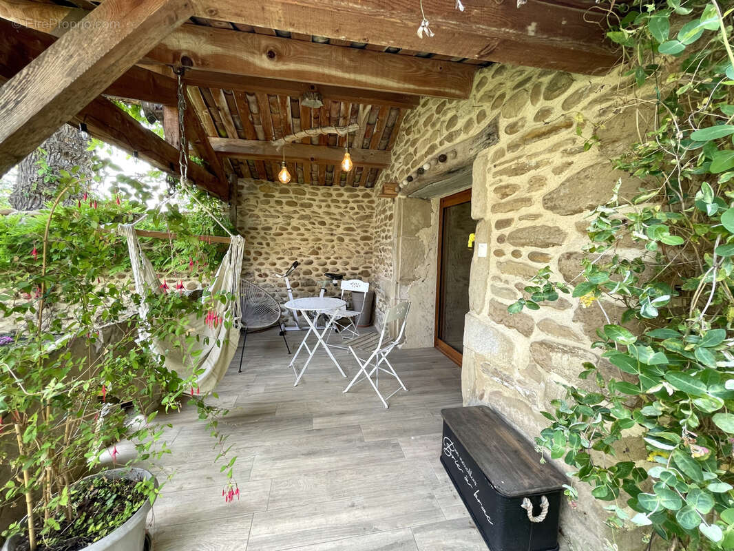 Maison à CHATEAUNEUF-DE-GALAURE