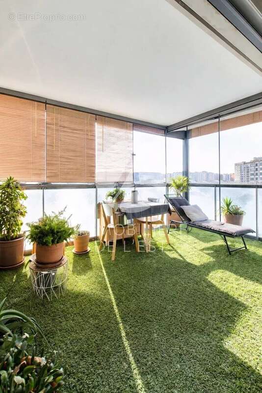 Appartement à LYON-8E