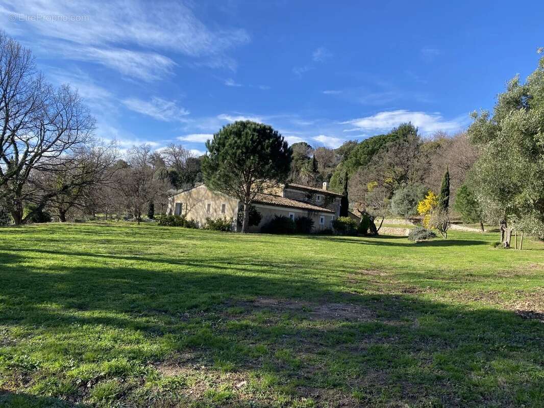 Maison à LA GARDE-FREINET