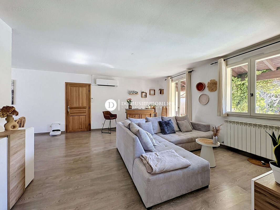 Maison 132 m² à Morieres-Les-Avignon  - photo 3