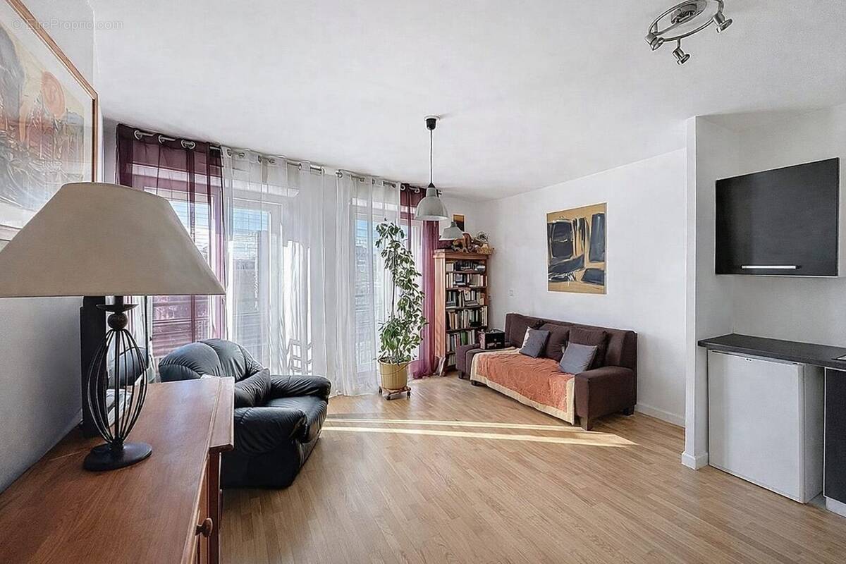 Appartement à MAISONS-ALFORT