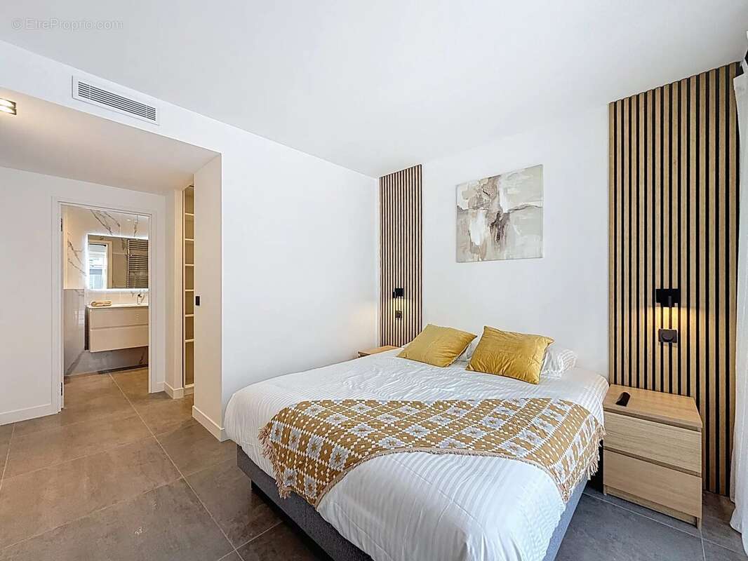 Appartement à LE CANNET