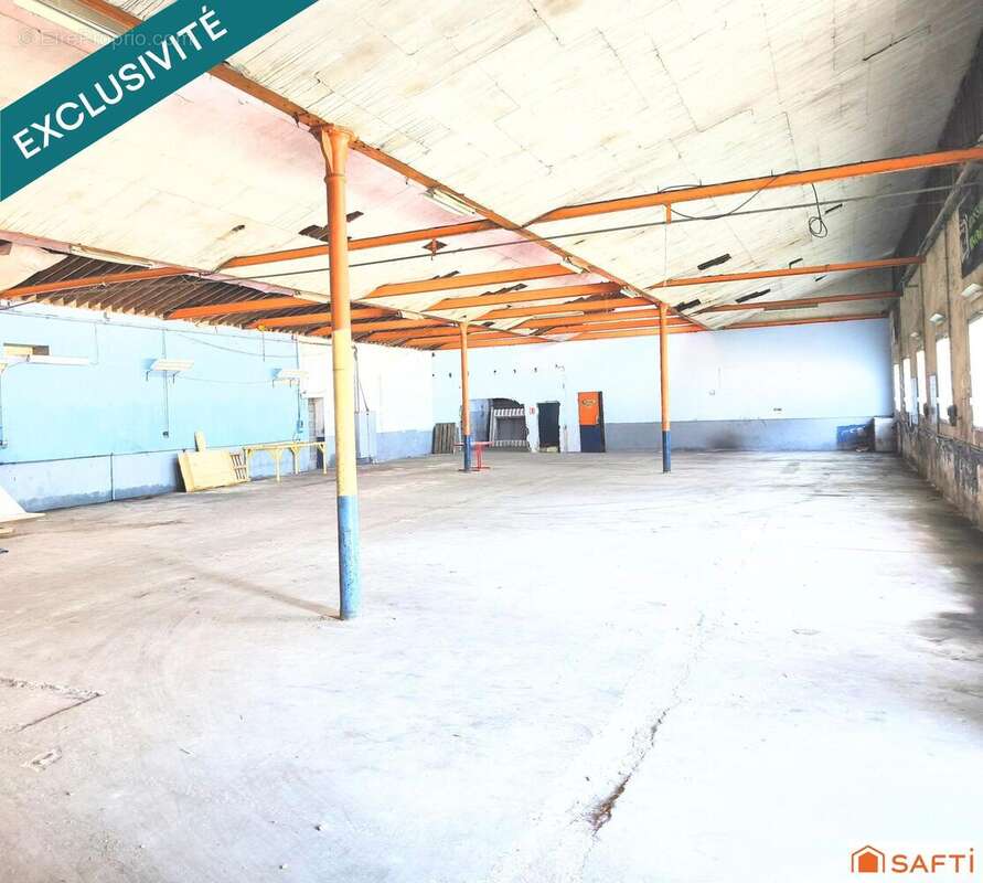 Photo 3 - Commerce à POUSSAY