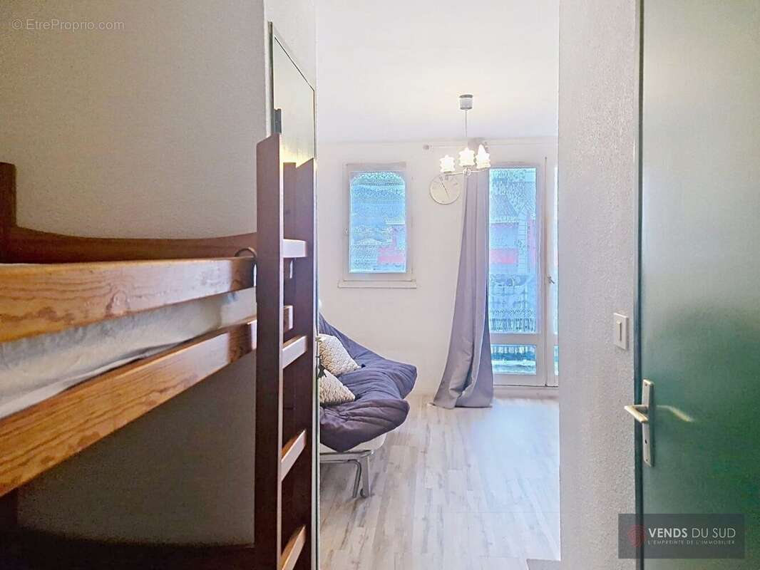 Appartement à LAMALOU-LES-BAINS