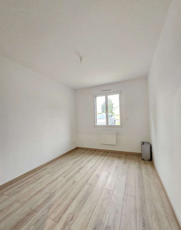 Maison à HALLOY-LES-PERNOIS