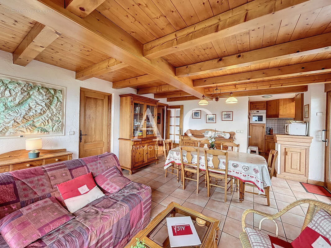 Appartement à COMBLOUX