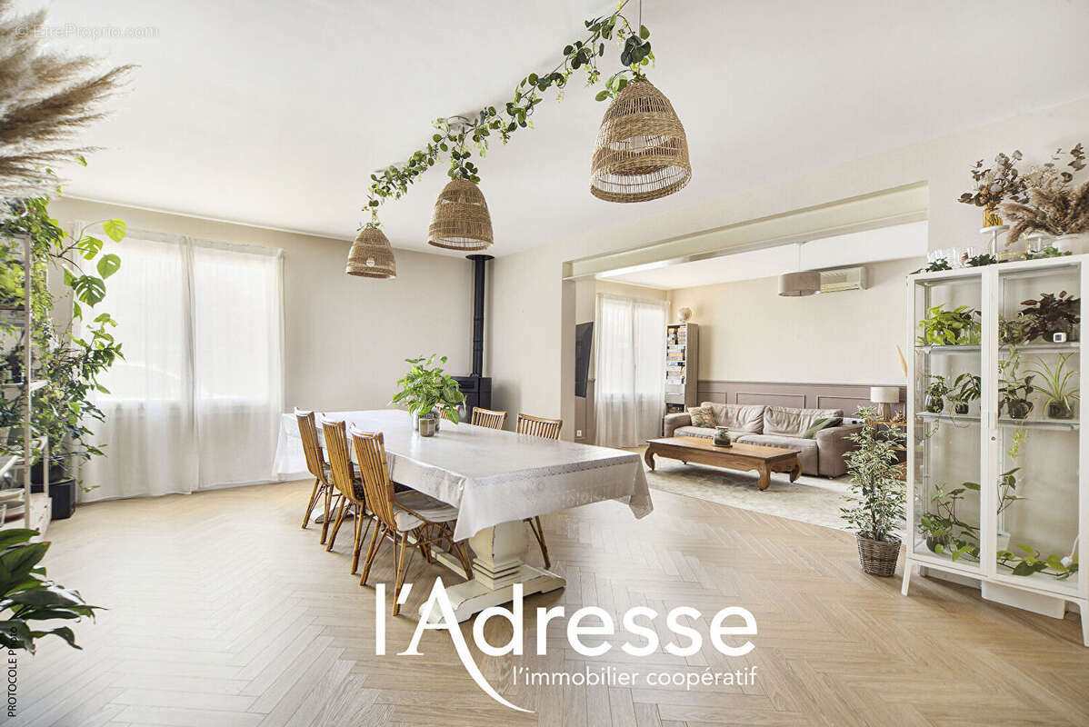 Exclusivité l'Adresse - Toulouse (Quartier Bordeblanche / Lardenne) - Maison T5 de 157.28m² sur un Terrain de 425m² - photo 2